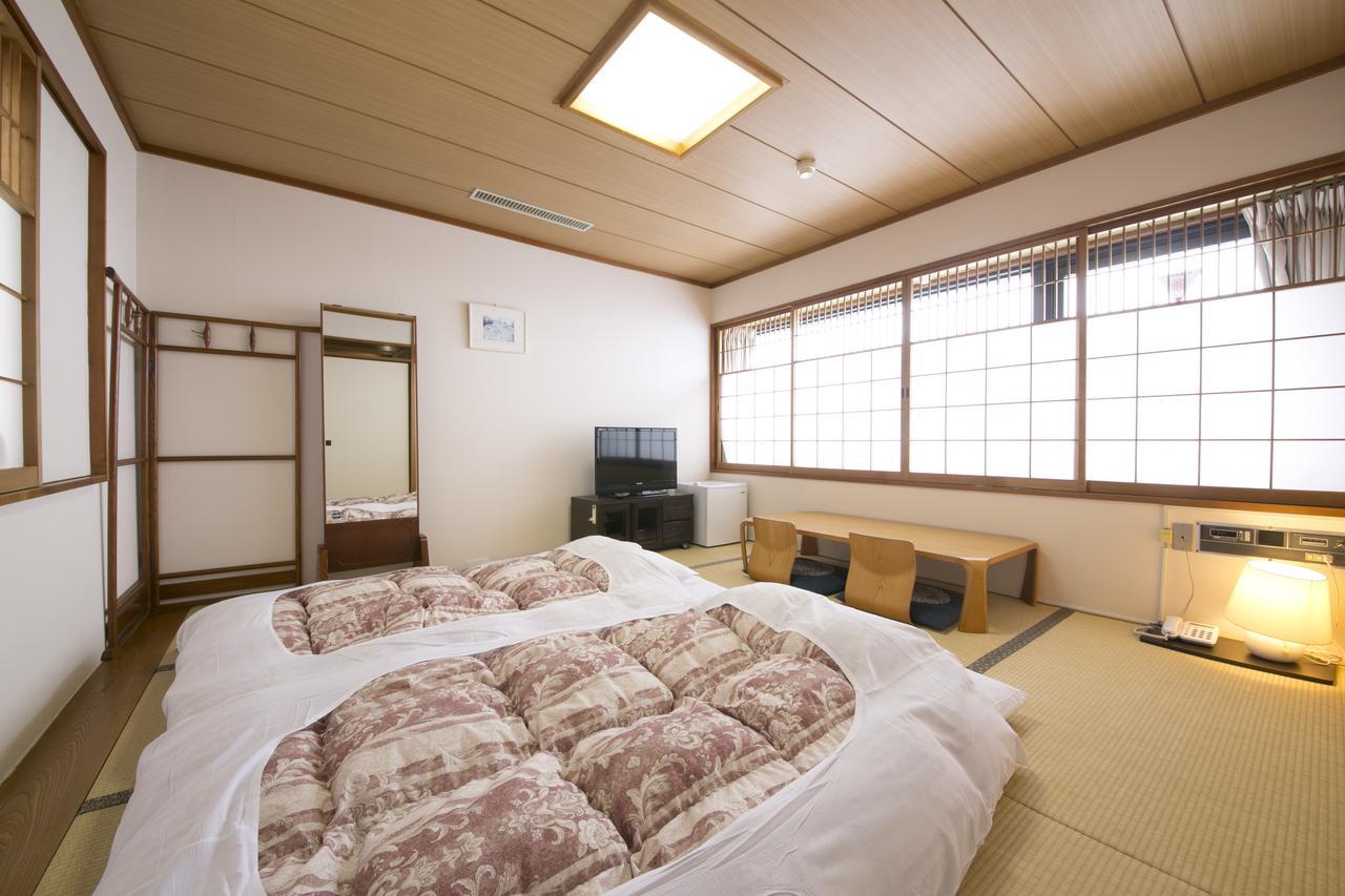 โยไกชิ รอยัล โฮเต็ล Hotel Yokaichi ภายนอก รูปภาพ